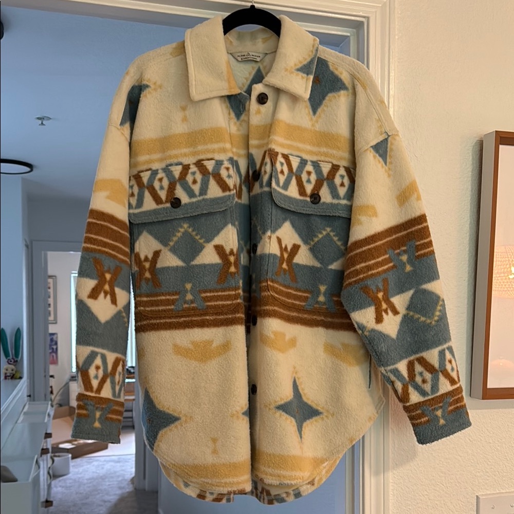 Alpine Design Cream and Blue Fleece Jacket